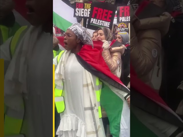 Emotionally-charged pro-Palestine chants at UK demo
