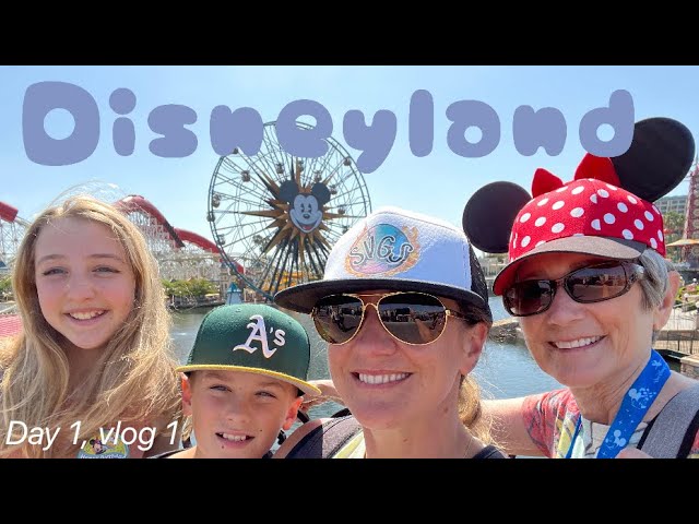 Disneyland - day one (vlog 1)