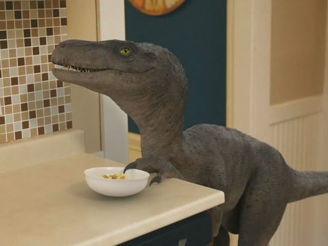 Böses Haustier: Dieser Dinosaurier saut mit dem Frühstücks-Müsli herum