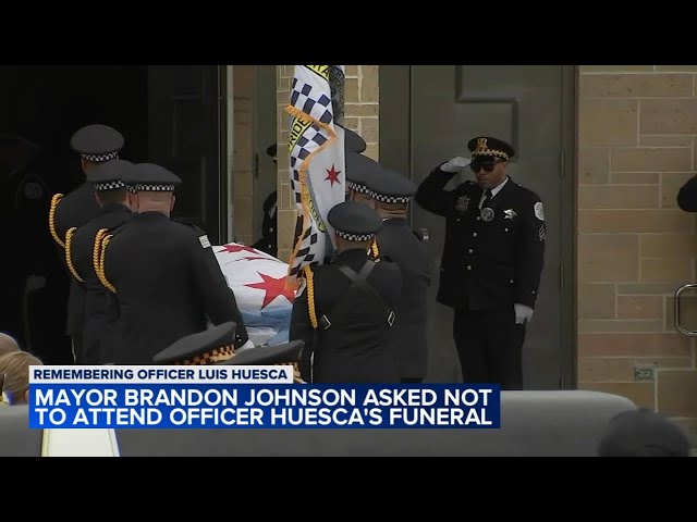 Family of fallen Chicago police officer asked mayor not to attend his funeral