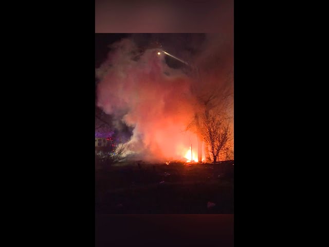 Flames engulf west OKC building