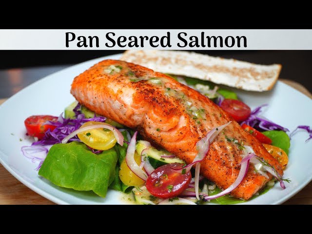 Pan seared salmon with cucumber tomato salad + Lemon dill vinaigrette | Delicious and light