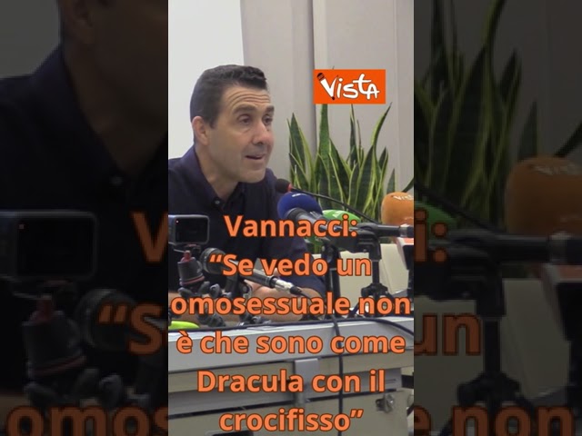 Vannacci: "Se vedo un omosessuale non è che sono come Dracula con il crocifisso"