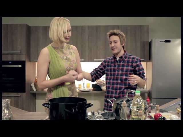 Klemen Slakonja as Jamie Oliver - Cooking with Anja Križnik Tomažin