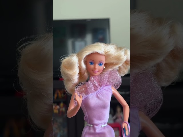 VINTAGE 80’S BARBIE AND BARBIE FASHION REVIEW! PARTY LACE BARBIE and BARBIE JEANS LOOK FASHION!!