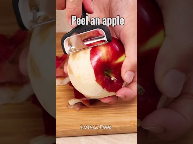 Apple Mug Cake in 1 Minute | Eggless Microwave Apple Cake #shorts