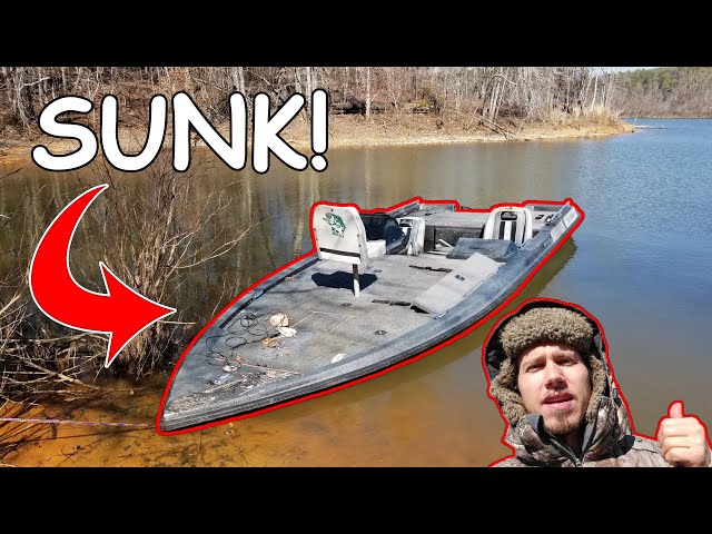 I Found An Abandoned Boat!