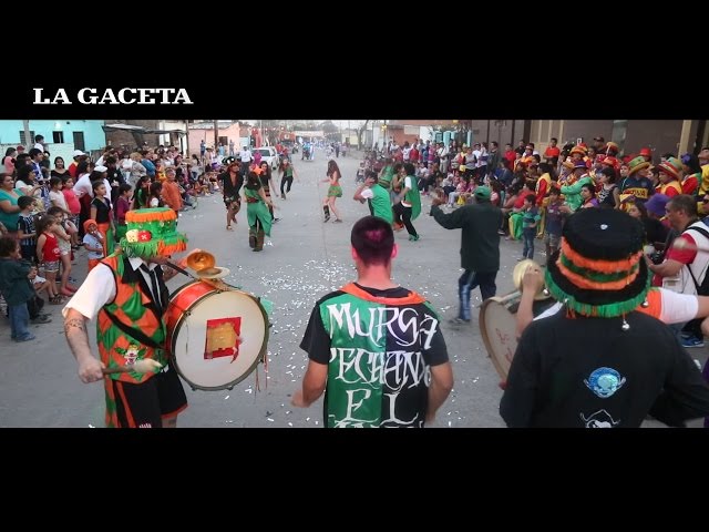 Cientos de murgueros llevaron la alegría y los colores del carnaval a “La Bombilla”