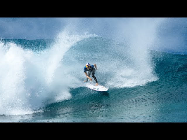 Molly Picklum's Perfect 10 at Pipeline