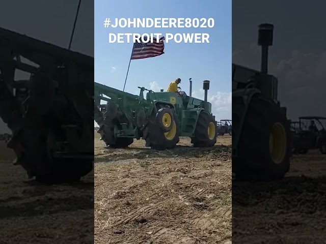 John Deere 8020 on Plow Day #johndeere #detroitdiesel