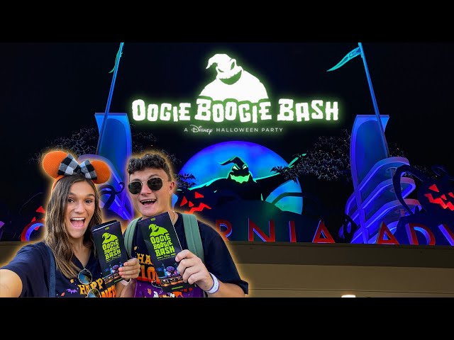 Our First Oogie Boogie Bash | Parade Dessert Party! | Best Treat Trails