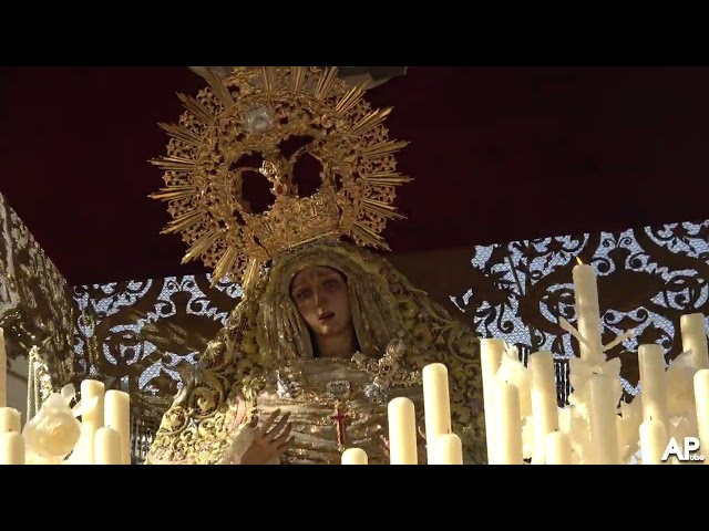 Salida de la Virgen del Amor de Pino Montano | Semana Santa de Sevilla 2023