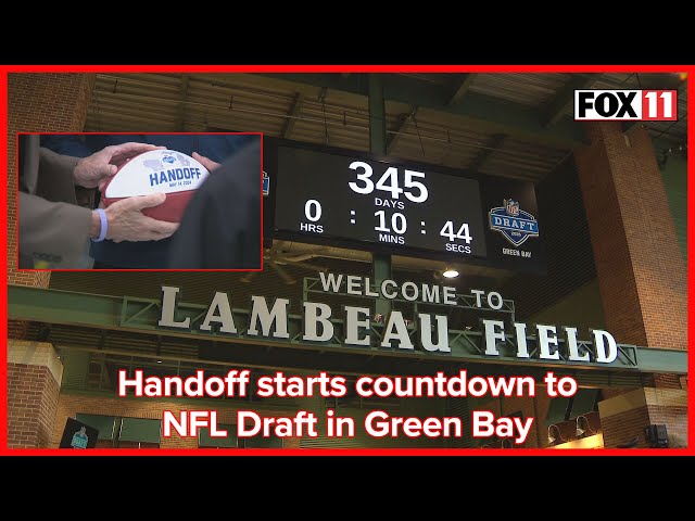 Handoff ceremony signals countdown to NFL Draft in Green Bay