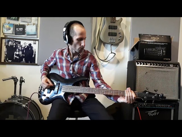 The Pretender Bass (cover - Boaz Barlia)