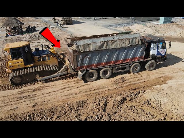 Bulldozer pushing to save Dump Truck stuck wetland | Machine Kh