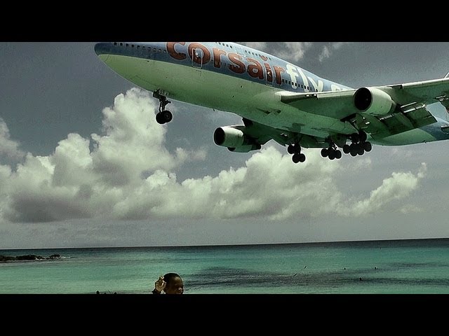 Corsairfly / Boeing 747-400 landing at St Maarten