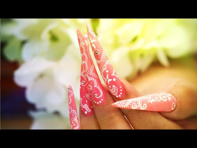 Nail Art - Hand-Painted Lace On Stiletto Tutorial