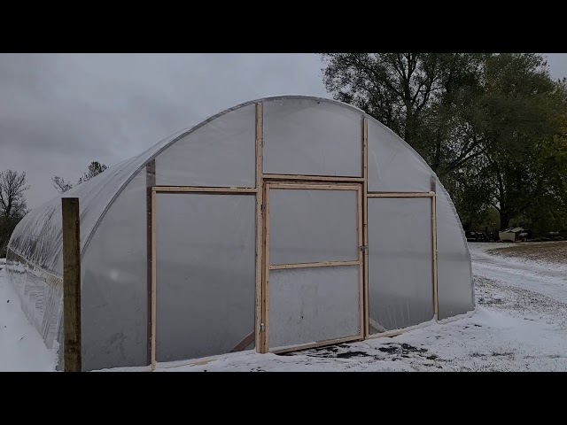 Bootstrap Farmer hoop house DIY video part #5  And first snow...