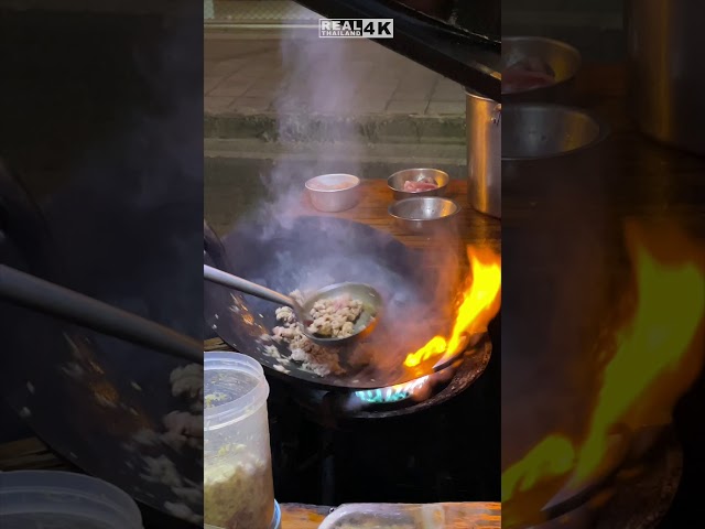 Stir Fried Basil with Minced Pork #Shorts #thaistreetfood​​