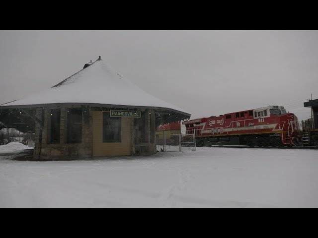 CSX Snow Day at Painesville Ohio Depot freight train high ball CSX 911 CSX 3194