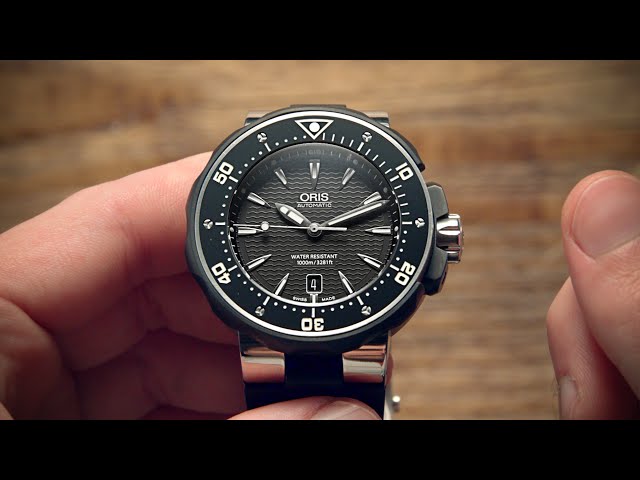 This Dive Watch Has a Bizarre Secret | Watchfinder & Co.