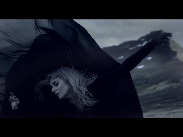 Eivør - Í Tokuni (Official Music Video)