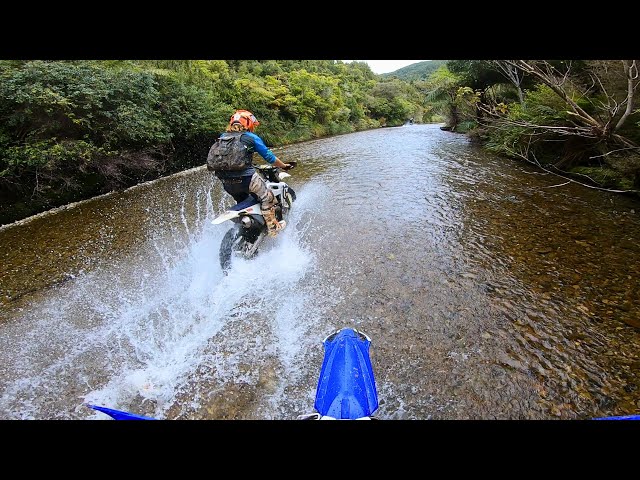Riding with Skilled NZ Hard Enduro Riders