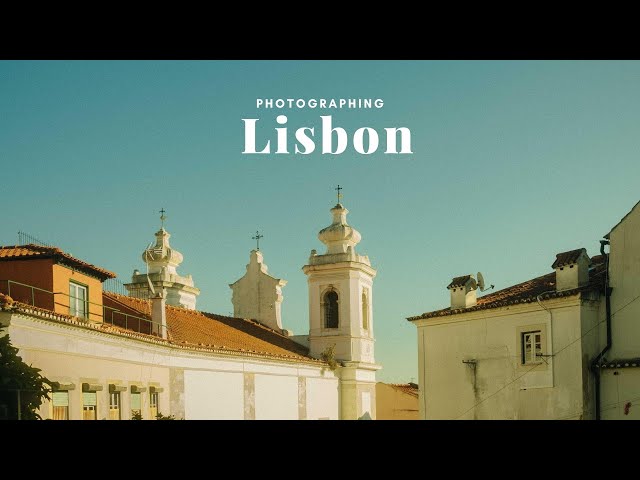 Street Photography in Lisbon with the Fuji X100V