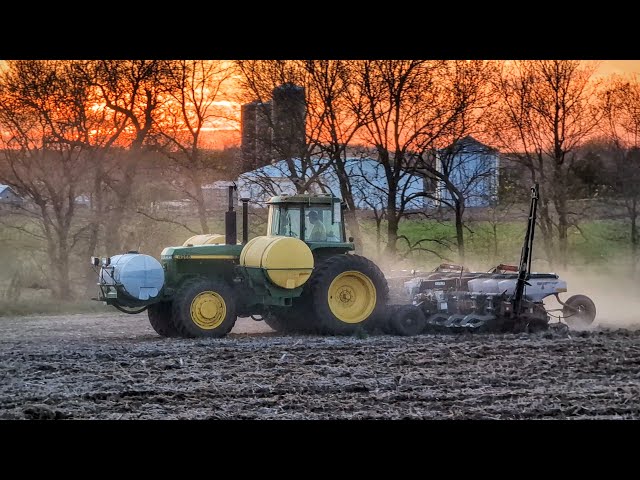 John Deere 4955 Planting Corn As The Sun Goes Down