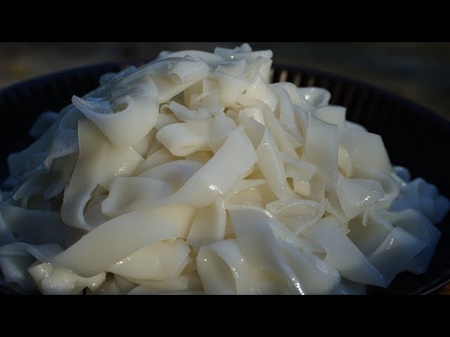 How to make Fresh Rice Noodles - 河粉 - Ho Fun - Morgane Recipes