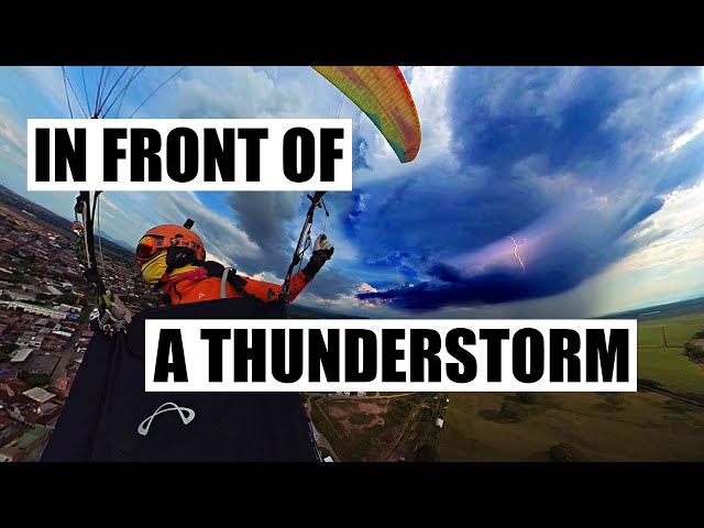 Landing in front of a thunderstorm on a paraglider | Colombia
