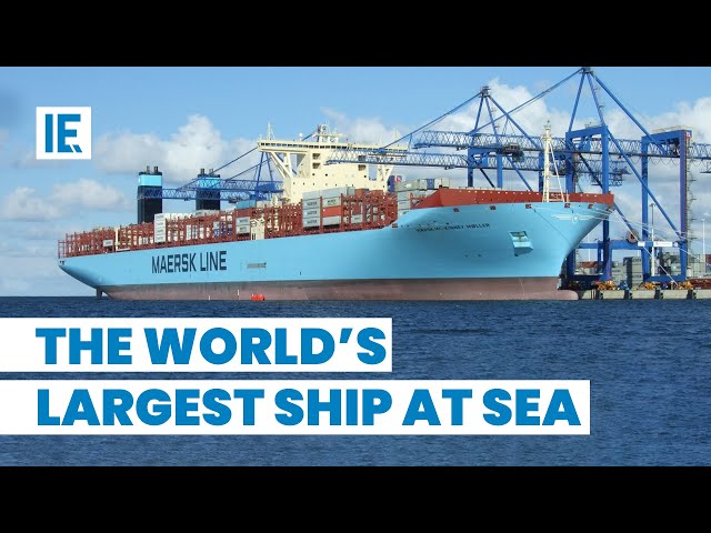 Maersk Line - Triple-E: This HUGE Ship can Carry 18000 Containers