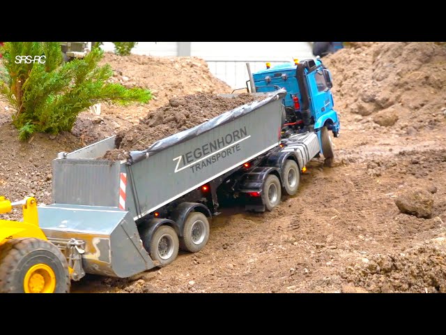 BEST OF STUCKING RC TRUCKS AND TRACTORS IN THE MUD - RC HYDRAULIC  MACHINES WORKING HARD