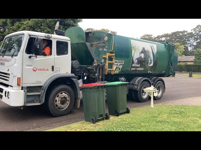 Port Stephens green waste - the roaring 859