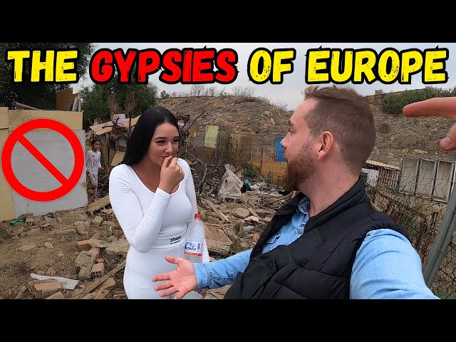 I went to a FORBIDDEN Gypsy Slum and THIS Happened 🇪🇸