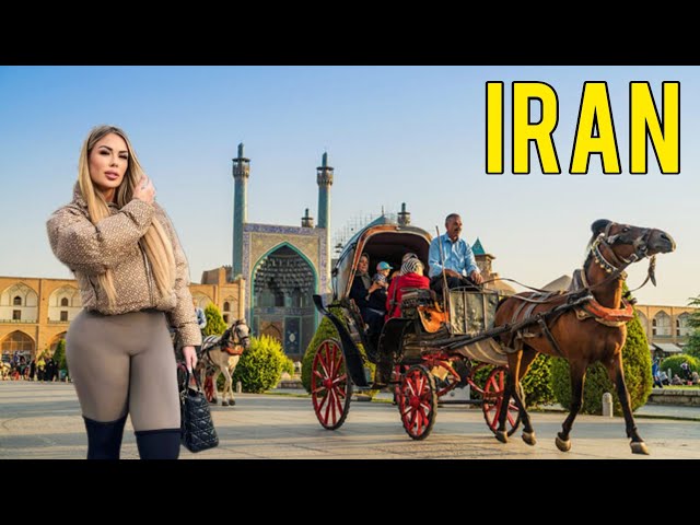 IRAN 🇮🇷 The night life of Iranians in the city of 6 million Isfahan