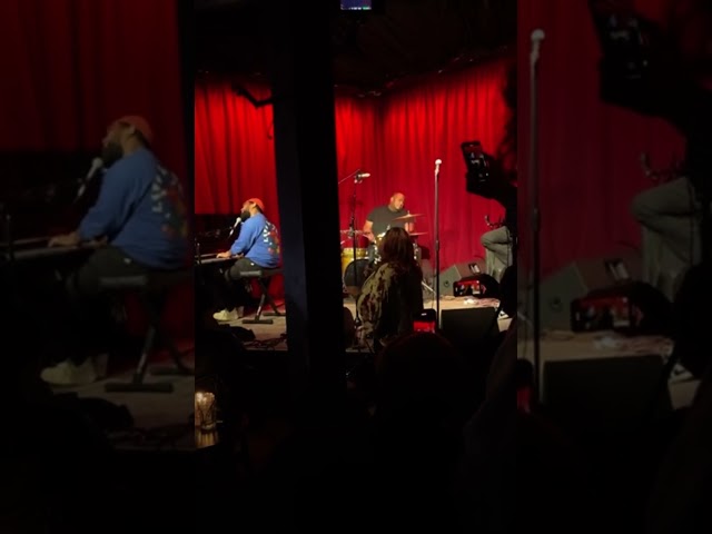 PJ Morton + Kim Burrell singing “Don’t Let Go!” live in LA 2|9|2023
