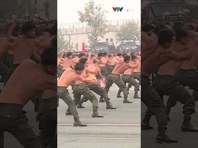 Trình diễn võ thuật chuẩn bị Lễ kỷ niệm 50 năm Ngày truyền thống lực lượng Cảnh sát cơ động | VTV24