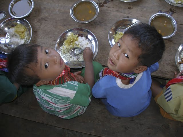 Burma Economy and Food Shortage  in 2001