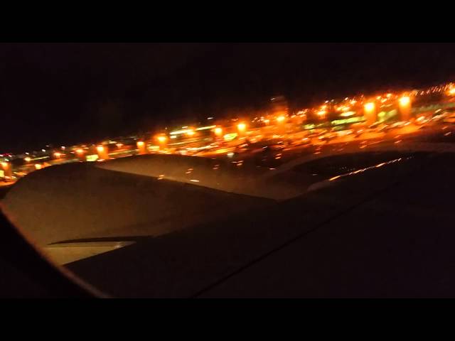 Takeoff Alitalia Boeing 777-243/ER / Miami international airport