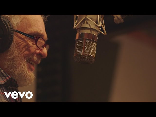 Willie Nelson, Merle Haggard - It's Only Money (Official Video)