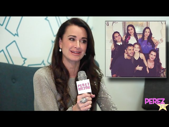 EXCLUSIVE! Kyle Richards Spills Secrets To A Successful Marriage, Her Holiday Traditions & More!