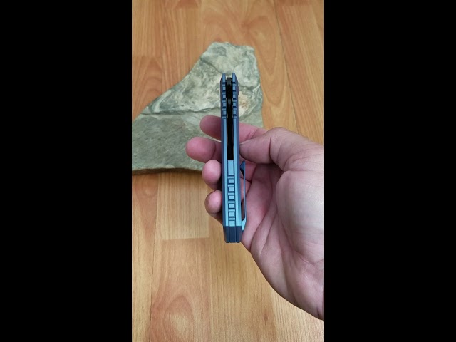 WE KNIFE CO FRAMELOCK BLUE TITANIUM HANDLE FOLDING BLACK/SATIN BLADE KNIFE 609C