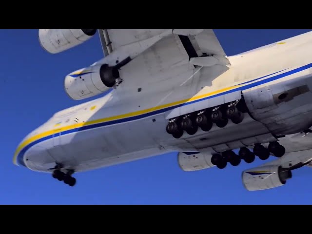 This Plane Really Crazy Size! This Is The World's Largest Aircraft