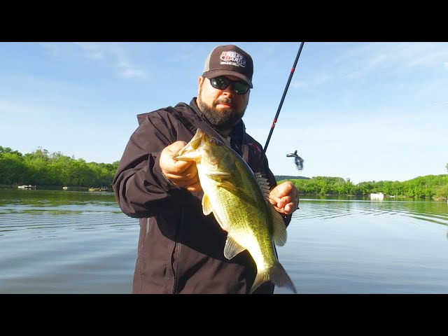 Bass Fishing the Mighty Ohio River