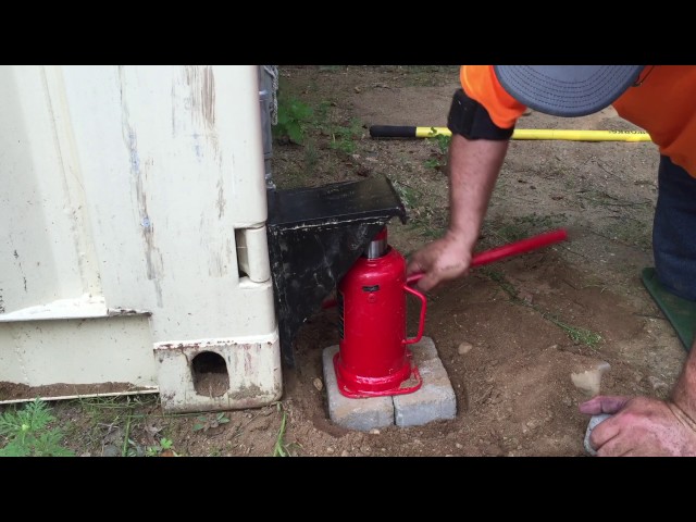 Leveling a Loaded Container in the Field with a Bottle Jack