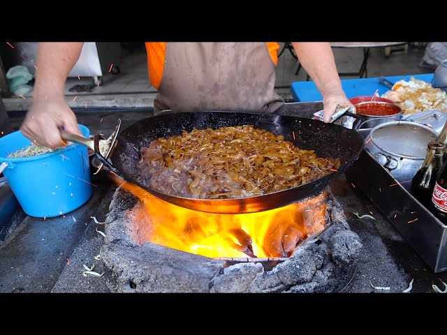 Cooking Art! 3 Best Duck Egg Char Koay Teow in Penang