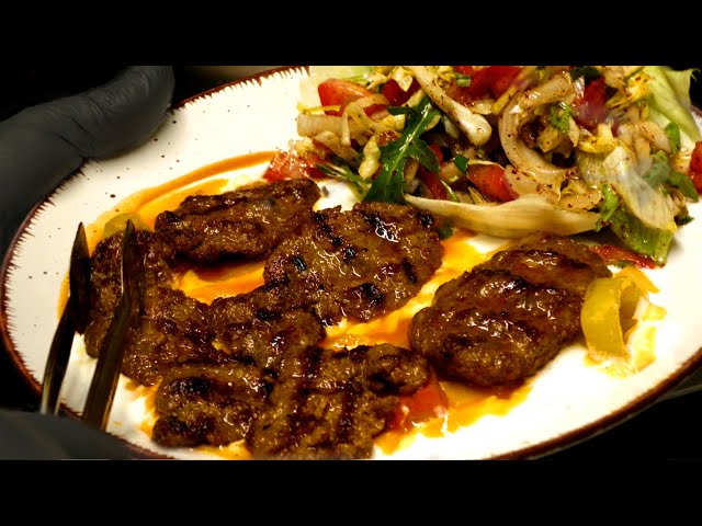 Turkish Street Food in Berlin | The Kings Meatball | Kemals royal Köfte