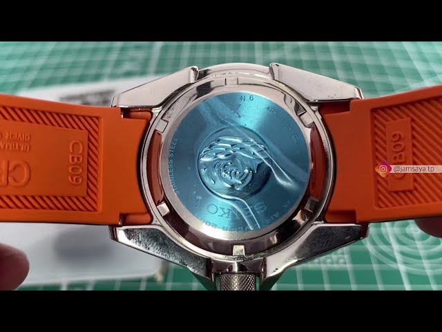 How to Install Crafter Blue Rubber Strap to Seiko Samurai SRPC07