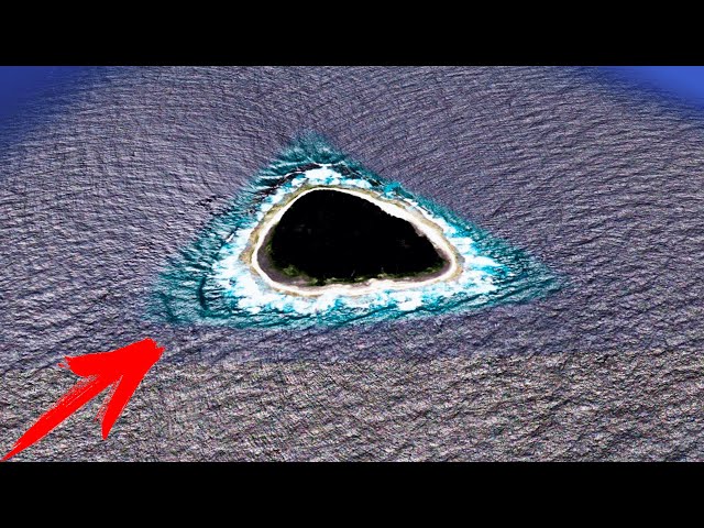 Black Hole in the Middle of the OCEAN | Scary Google Maps | Blacked out Island Vostok